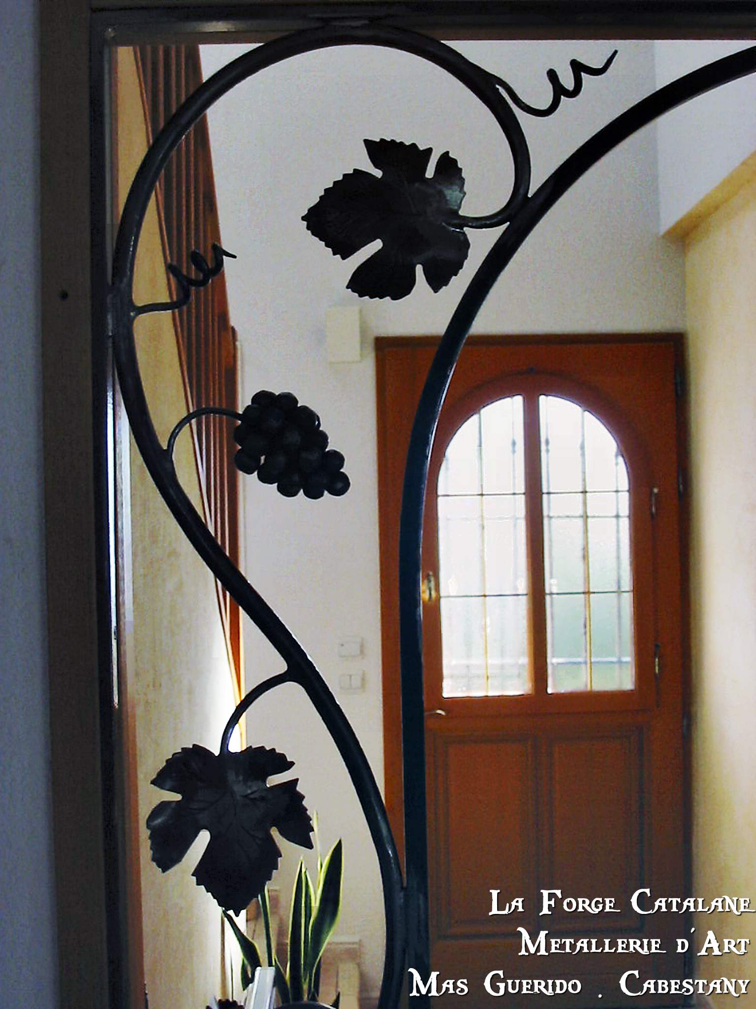 detail porte passage inspiration vigne forge catalane 3.jpg